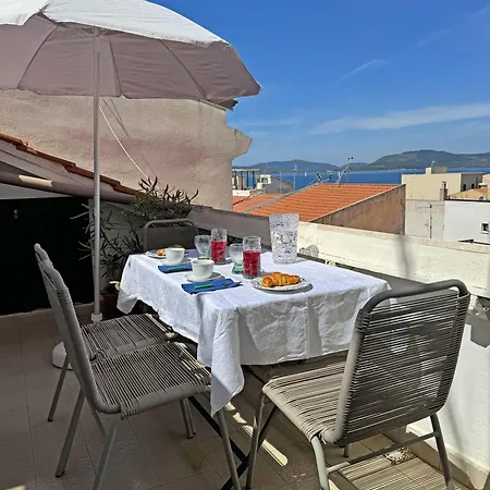 דירה Mansard Ferret Charming House Centro *